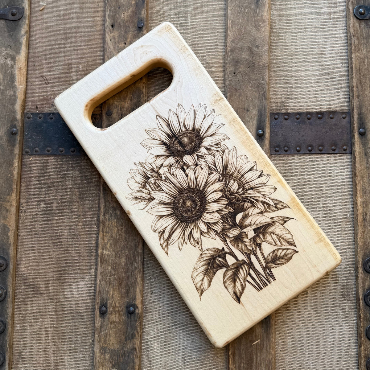 Maple Charcuterie Board w/Sunflower Engraved